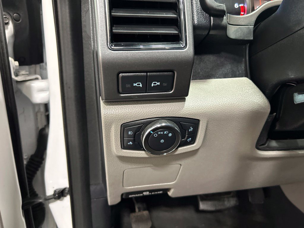 Certified 2021 Ford F250 XLT w/ XLT Premium Package AWD/4WD image 13