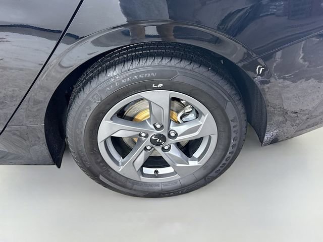 Used 2022 Kia K5 LXS image 28