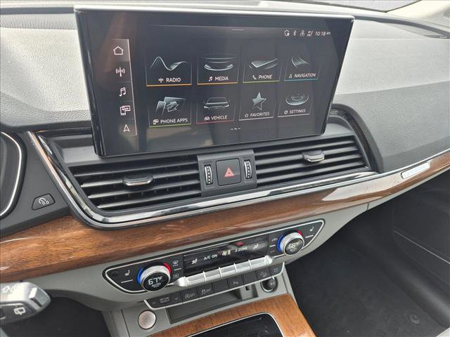 Used 2022 Audi Q5 2.0T Premium Plus w/ Premium Plus Package AWD/4WD image 12