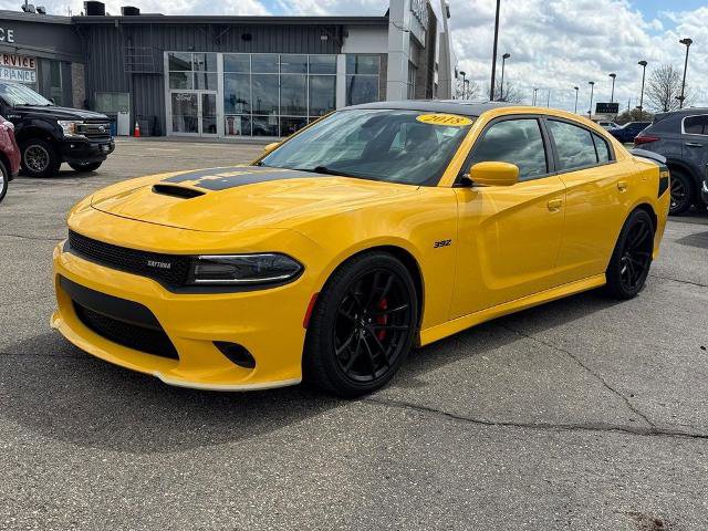 Used 2018 Dodge Charger R/T RWD image 2