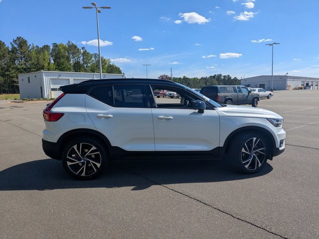 Used 2021 Volvo XC40 T5 R-Design AWD/4WD image 10