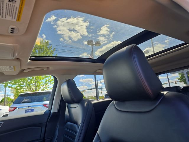 Certified 2023 Ford Edge SEL w/ Convenience Package AWD/4WD image 16