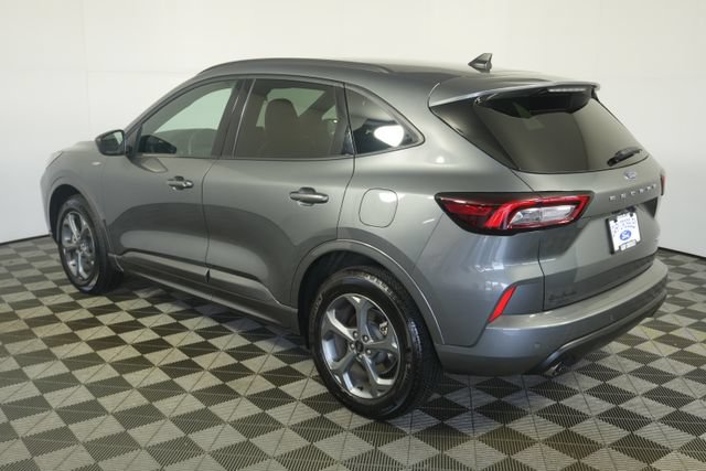 Certified 2024 Ford Escape ST-Line w/ Tech Pack #1 AWD/4WD image 5