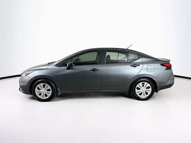Used 2022 Nissan Versa S w/ Electronics Package FWD image 3