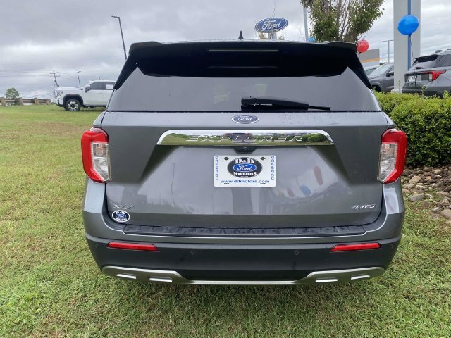 Certified 2023 Ford Explorer XLT w/ Equipment Group 202A AWD/4WD image 6