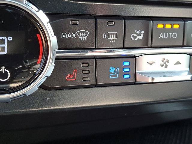 Certified 2022 Ford F350 Platinum AWD/4WD image 27