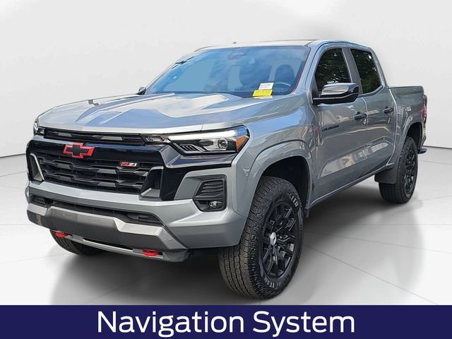 Used 2024 Chevrolet Colorado Z71 w/ Z71 Convenience Package 2 AWD/4WD image 9