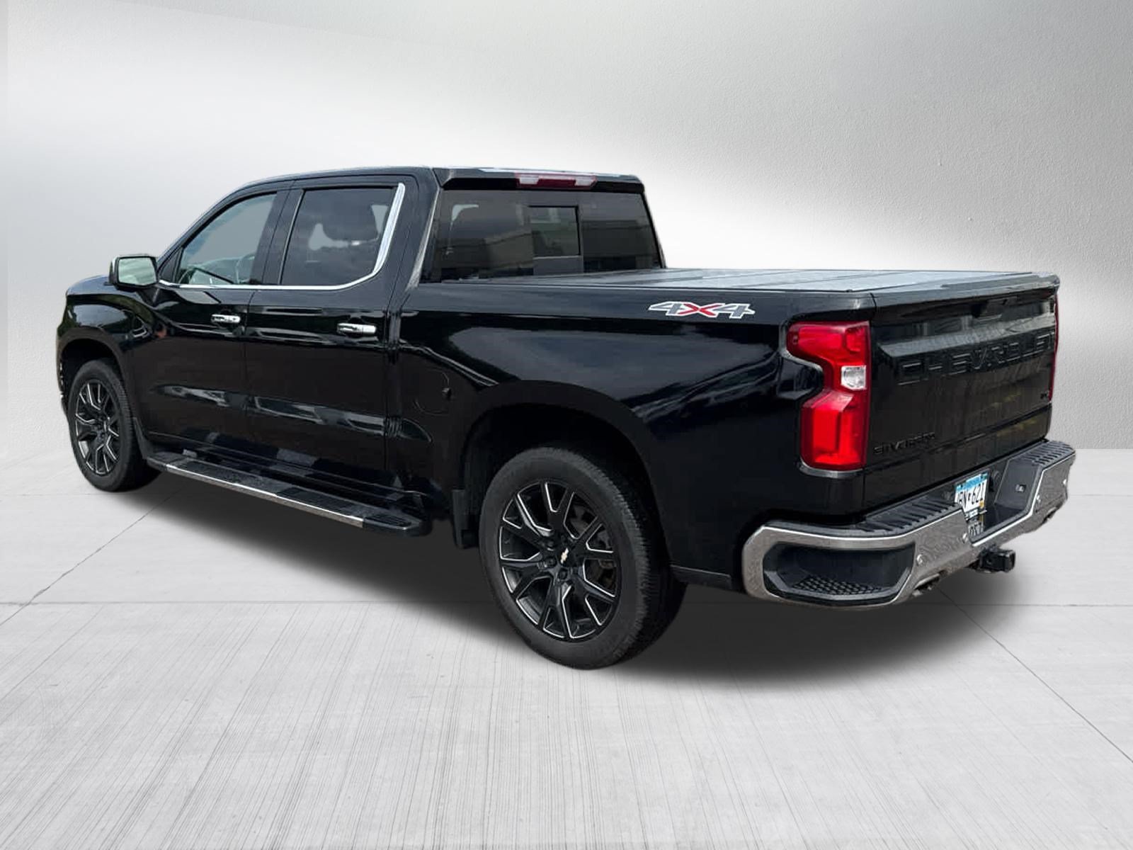Used 2022 Chevrolet Silverado 1500 LTZ w/ LTZ Convenience Package II AWD/4WD image 5