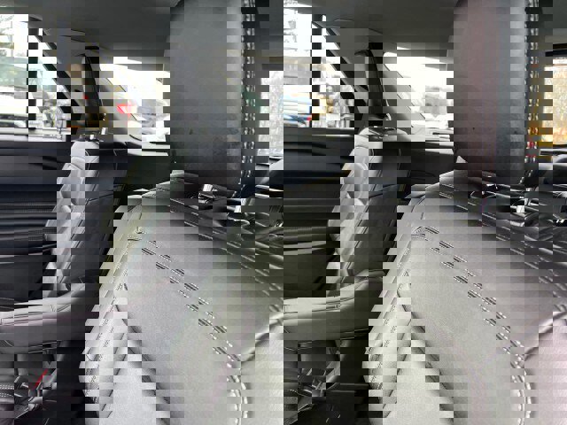 Certified 2022 Ford Explorer XLT w/ Equipment Group 202A image 27