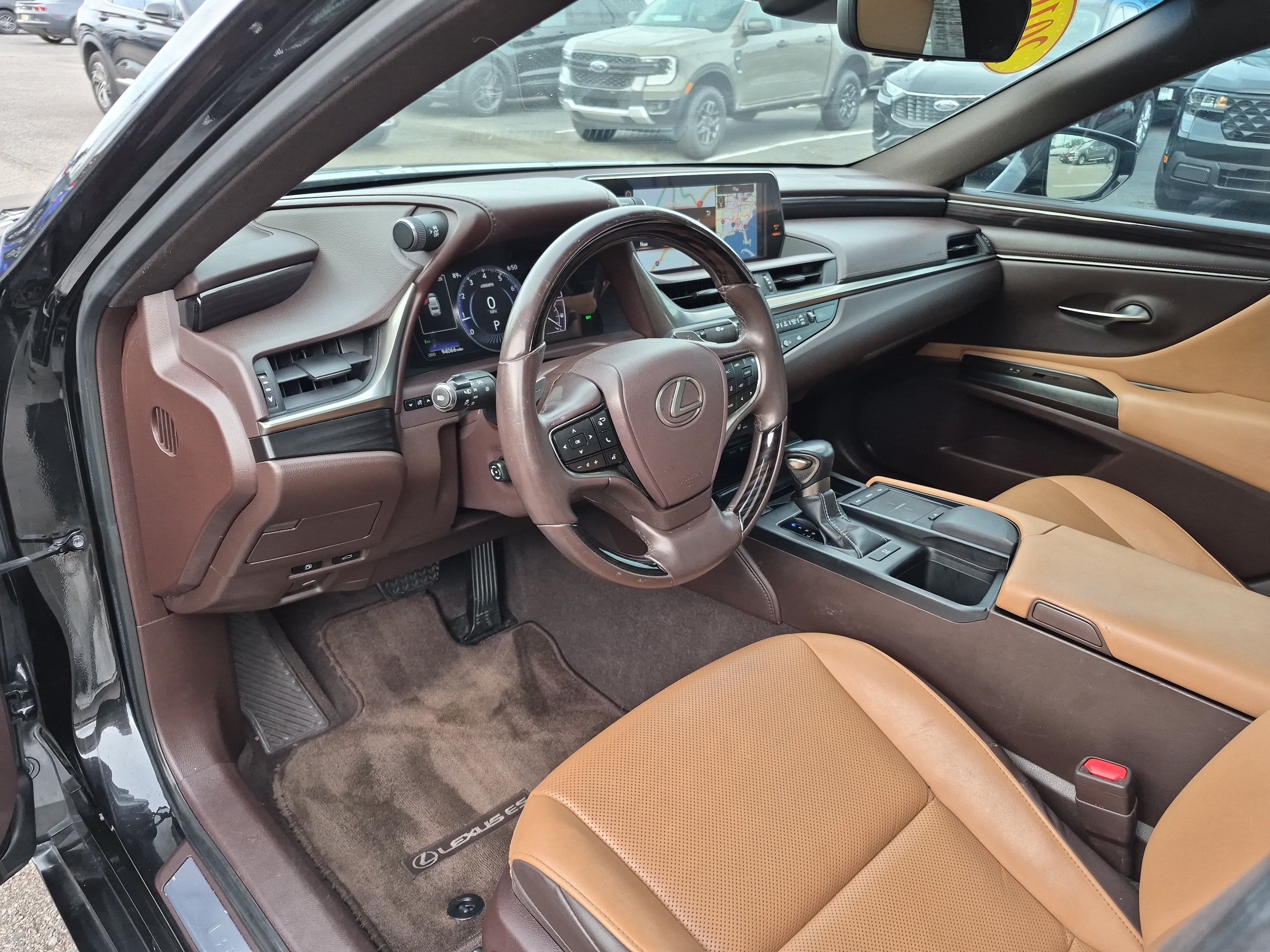 Used 2019 Lexus ES 350 w/ Premium Package FWD image 13