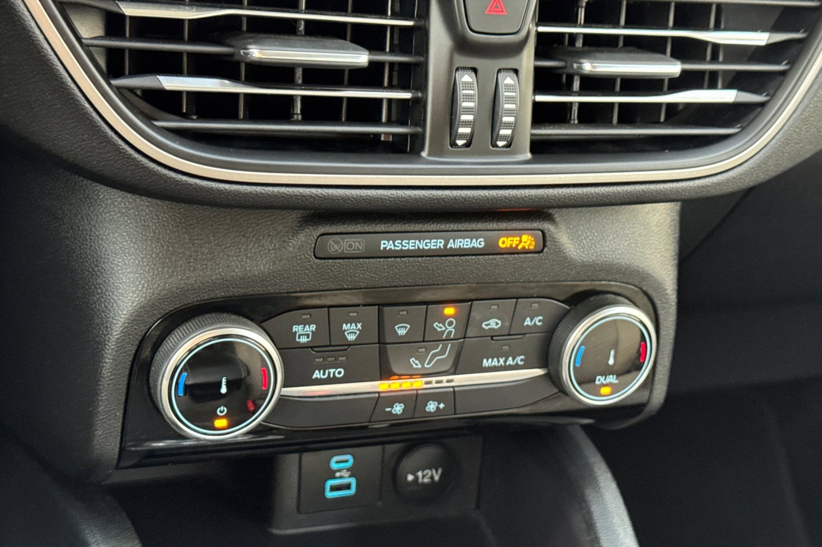 Certified 2022 Ford Escape SE w/ Convenience Package image 19