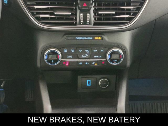 Certified 2020 Ford Escape Titanium image 25