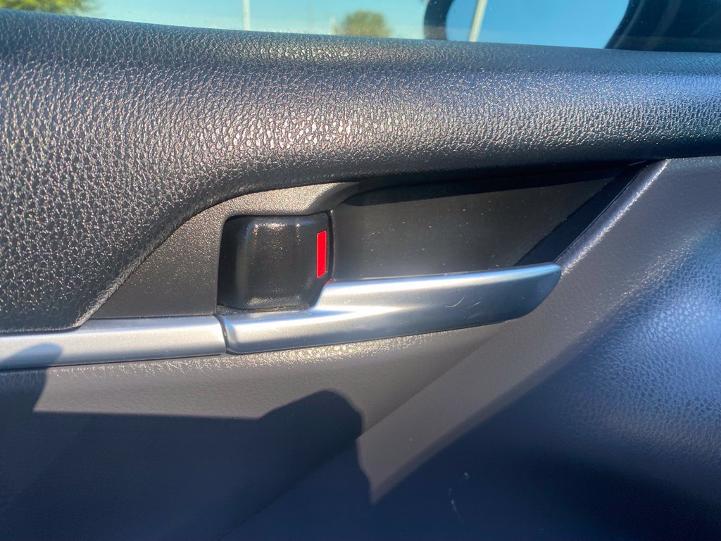 Used 2023 Toyota Camry LE FWD image 11