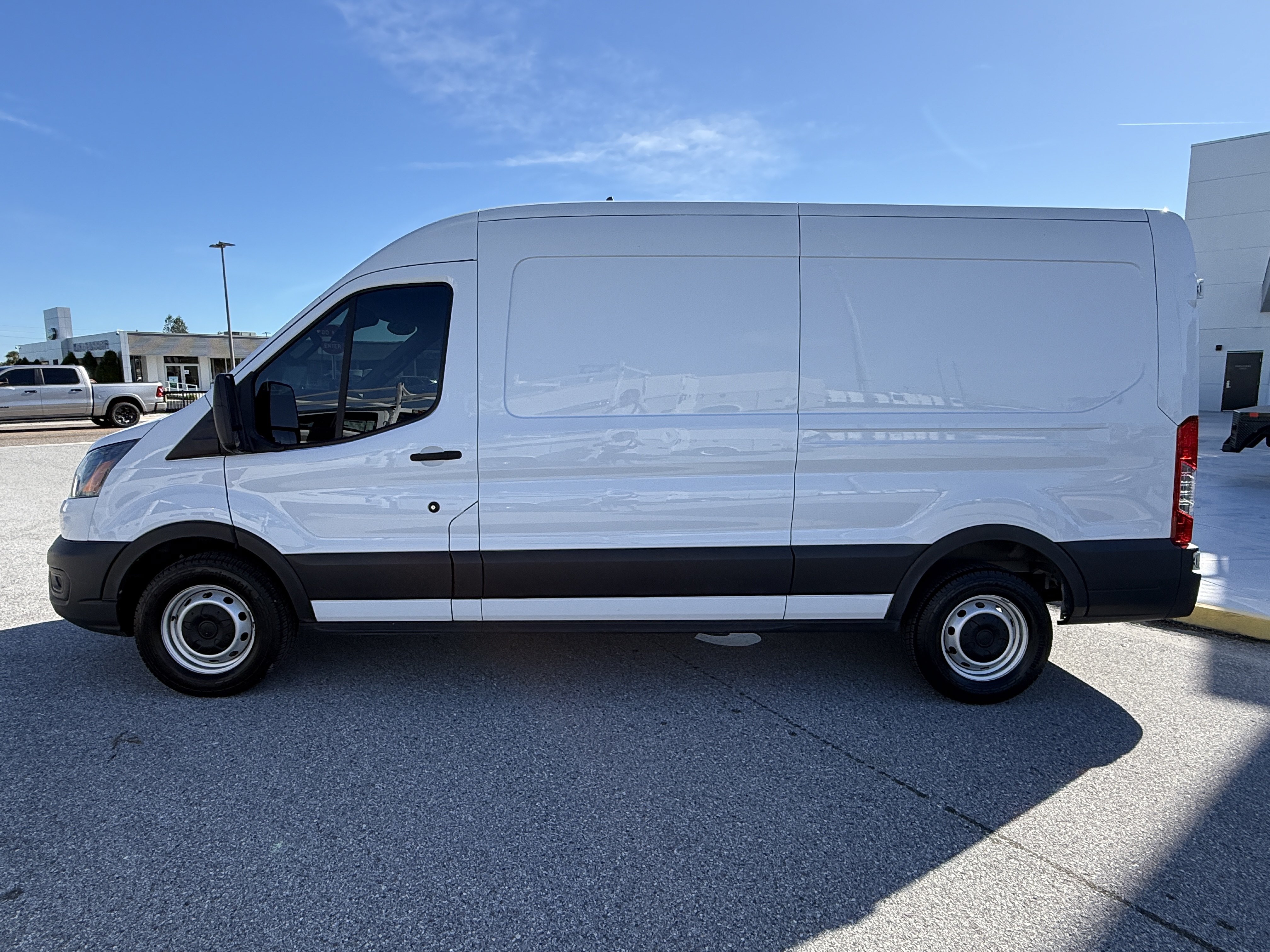 Certified 2023 Ford Transit 250 Medium Roof w/ Load Area Protection Package RWD image 4