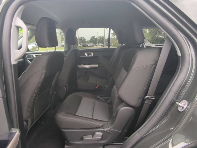 Certified 2024 Ford Explorer XLT RWD image 15