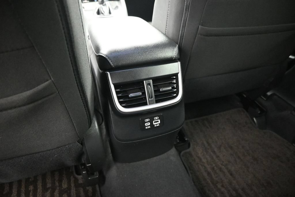 Used 2024 Subaru Outback Premium AWD/4WD image 19