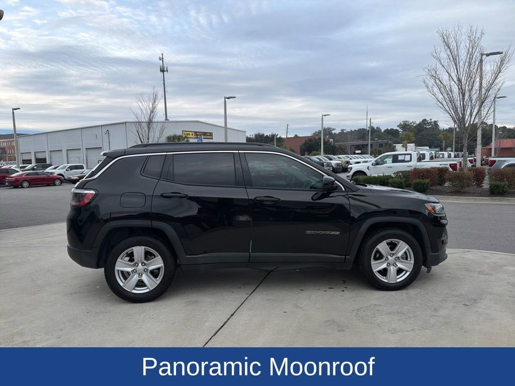 Used 2022 Jeep Compass Latitude w/ Sun and Sound Group image 6
