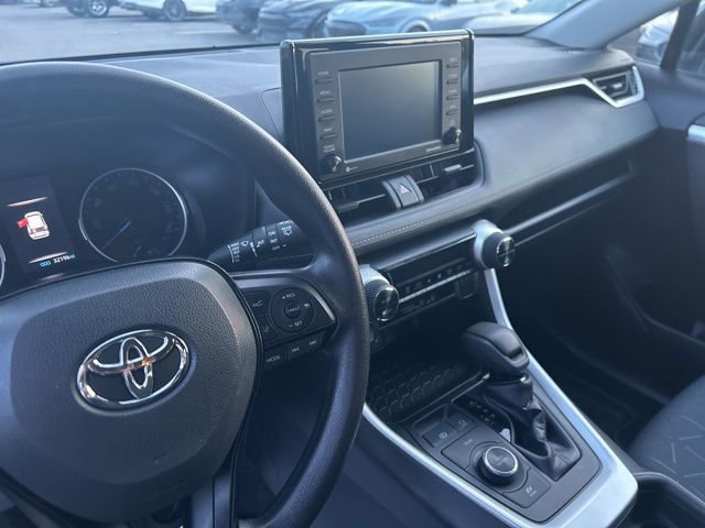 Used 2021 Toyota RAV4 XLE AWD/4WD image 15