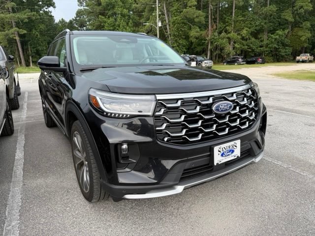 Certified 2025 Ford Explorer Platinum w/ Ultimate Package AWD/4WD image 2
