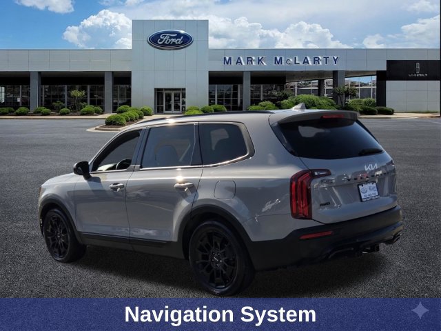 Used 2022 Kia Telluride SX w/ SX Prestige Package AWD/4WD image 3