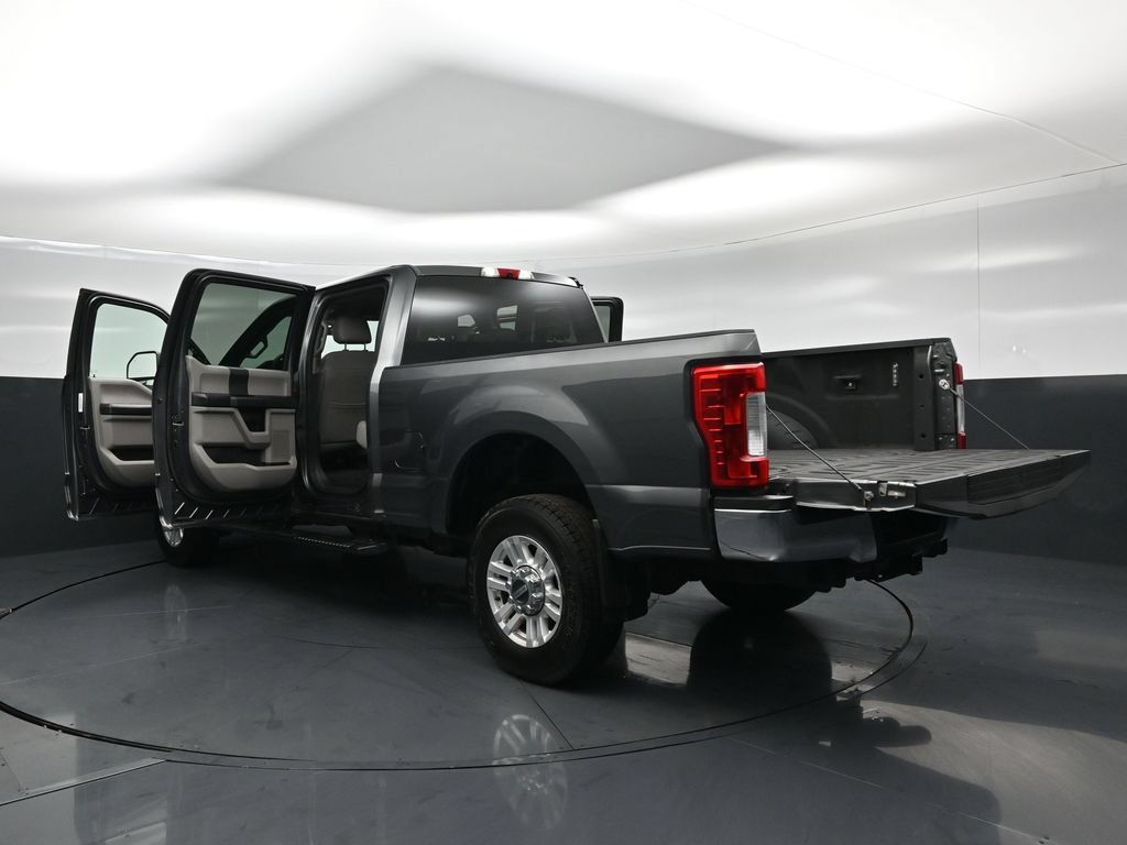 Certified 2019 Ford F250 XL w/ STX Appearance Package AWD/4WD image 28