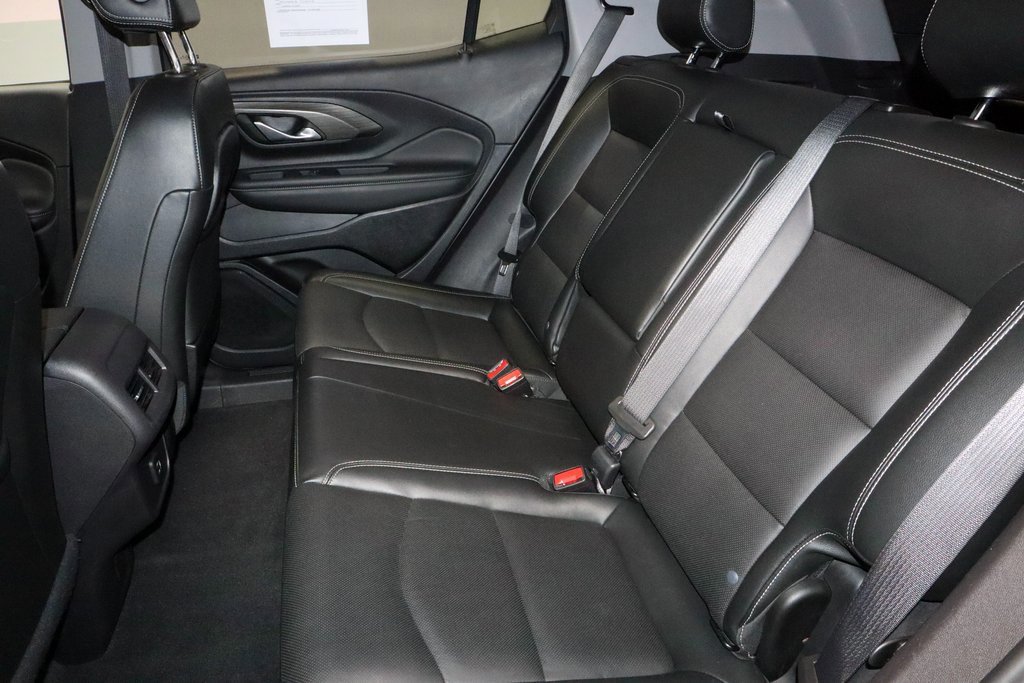 Used 2024 GMC Terrain SLT image 22