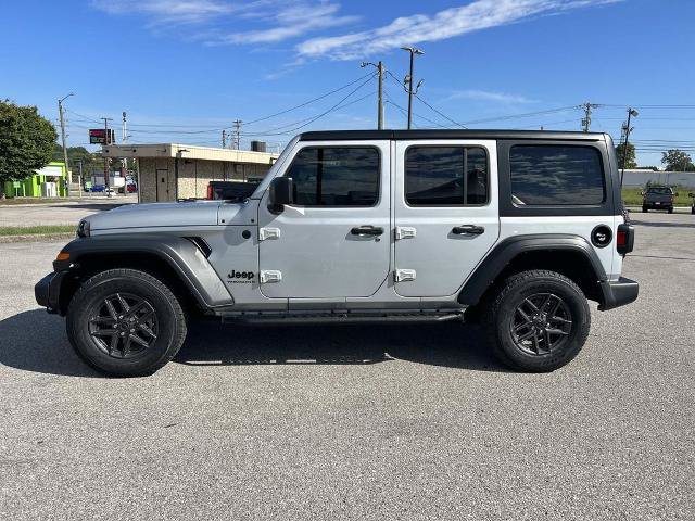 Used 2024 Jeep Wrangler Unlimited Sport AWD/4WD image 7