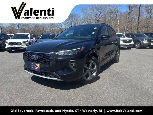 Certified 2023 Ford Escape ST-Line Select w/ Tech Pack #1 AWD/4WD image 7