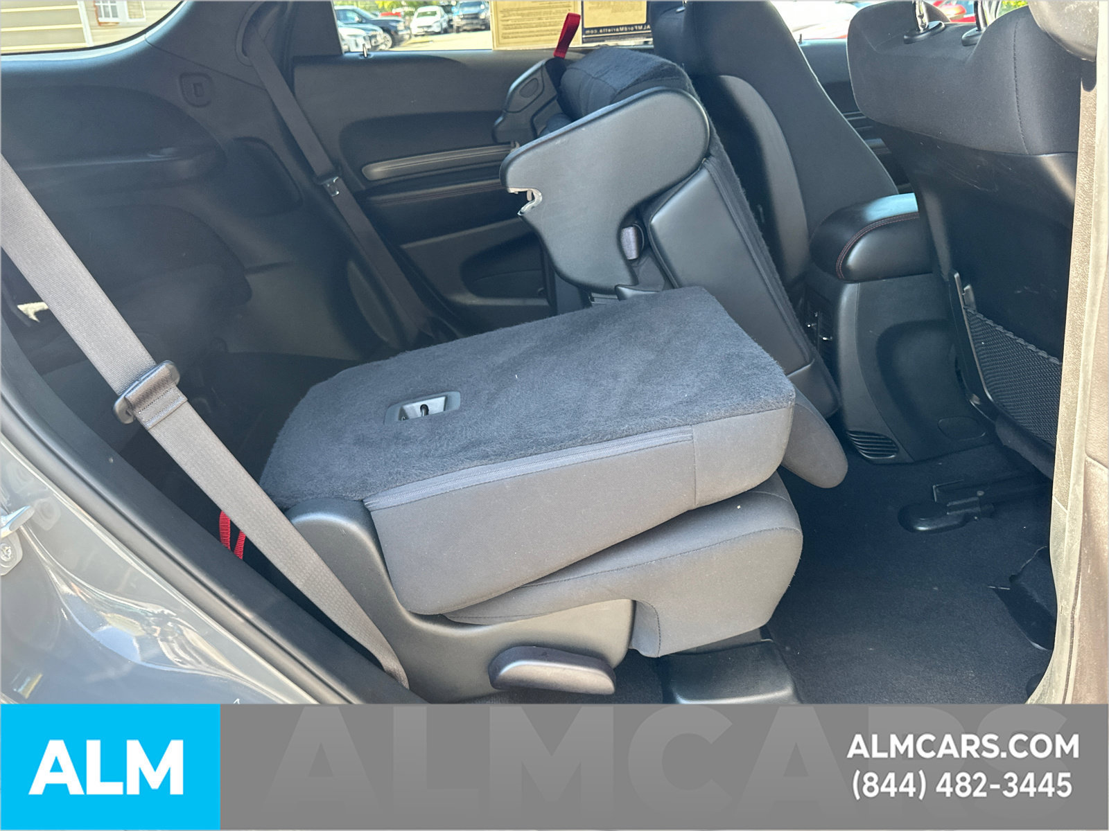 Used 2025 Dodge Durango GT RWD image 17