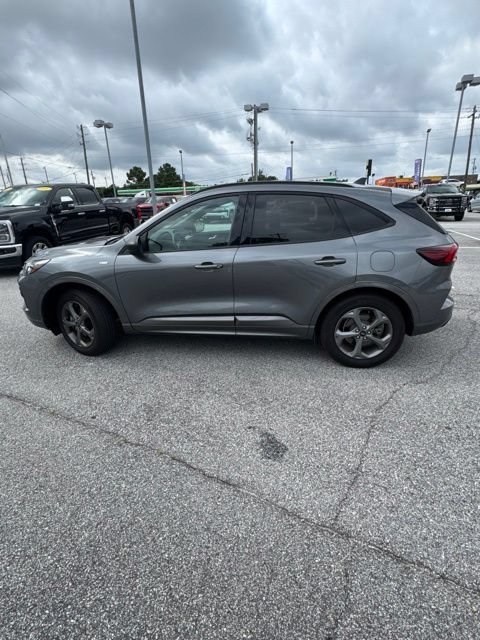 Certified 2024 Ford Escape ST-Line w/ Tech Pack #1 AWD/4WD image 15