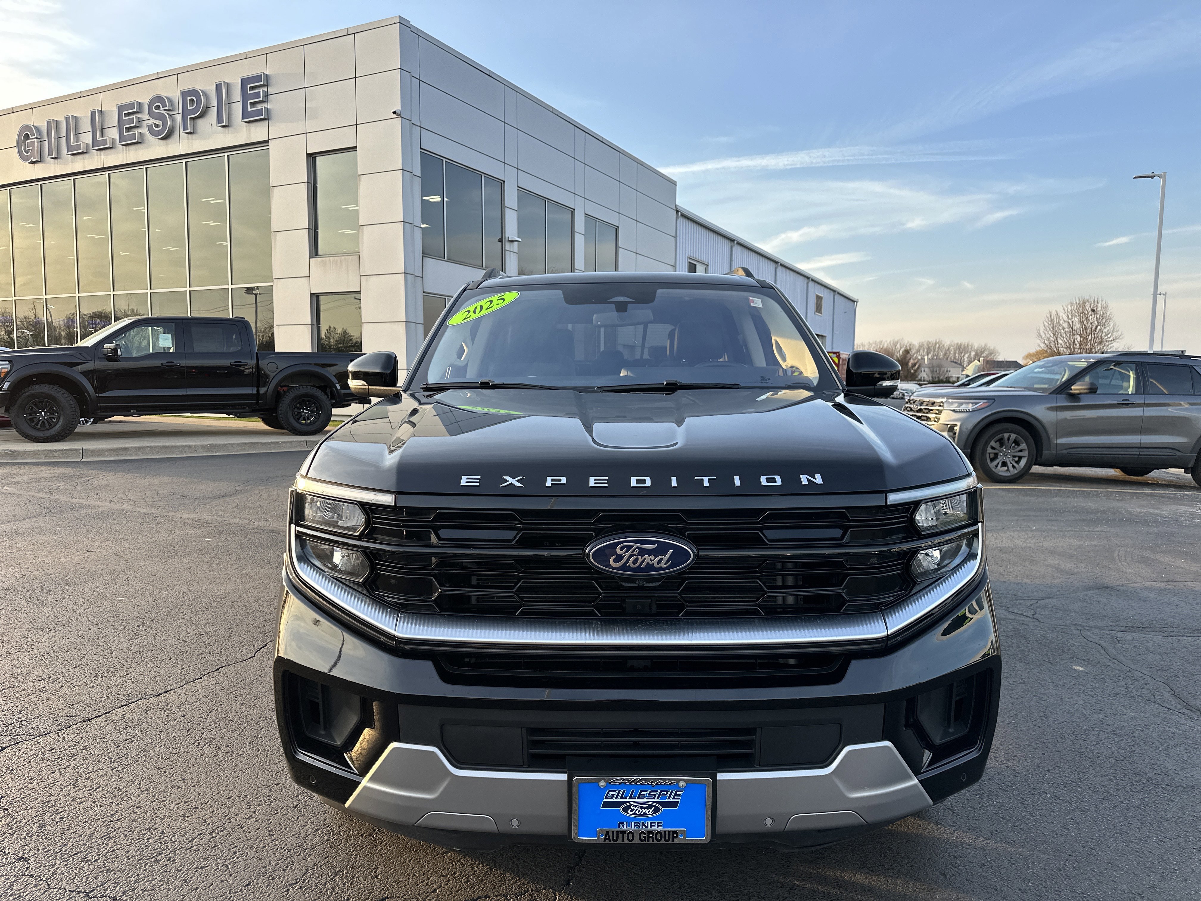 Certified 2025 Ford Expedition Platinum image 8