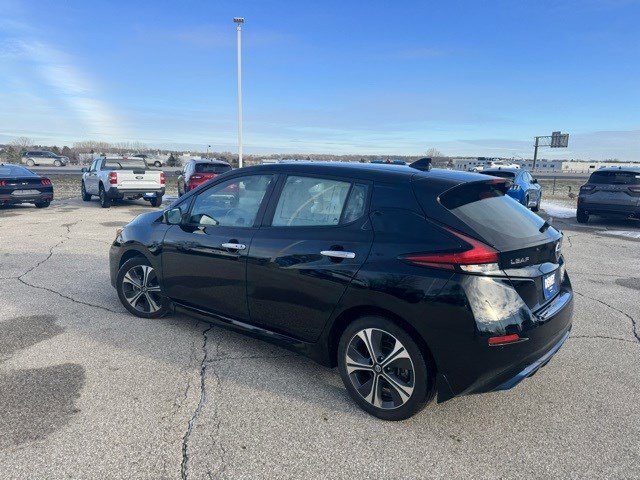 Used 2020 Nissan Leaf SV w/ SV Technology Package image 3