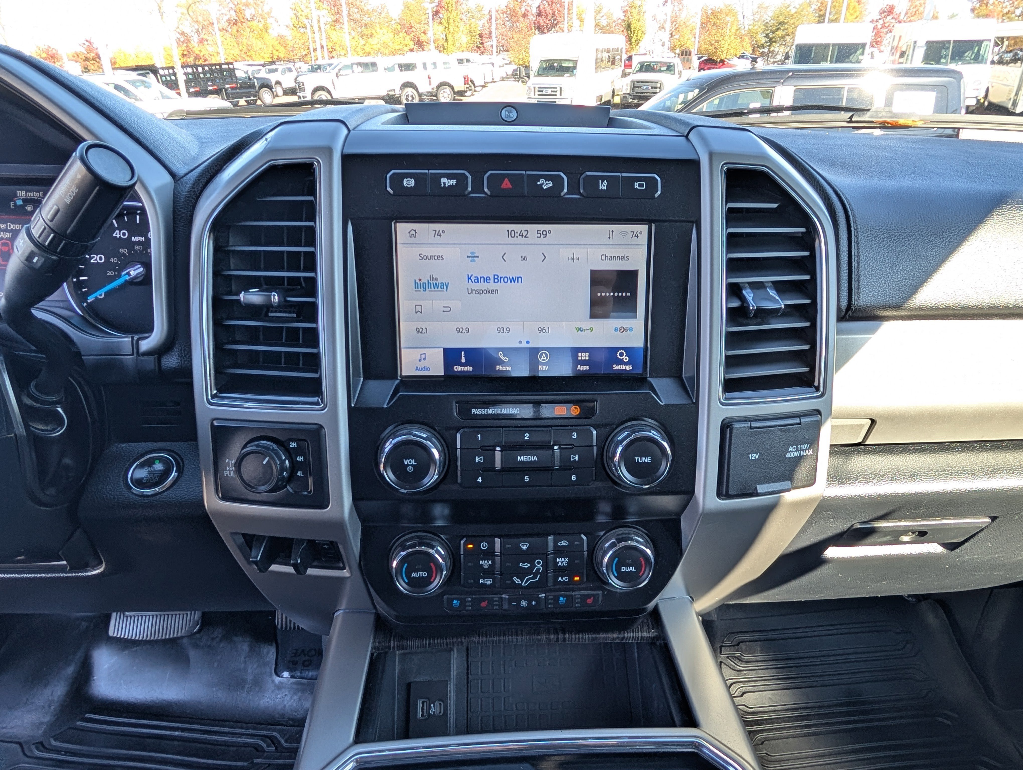 Certified 2020 Ford F350 Lariat w/ Lariat Ultimate Package image 17