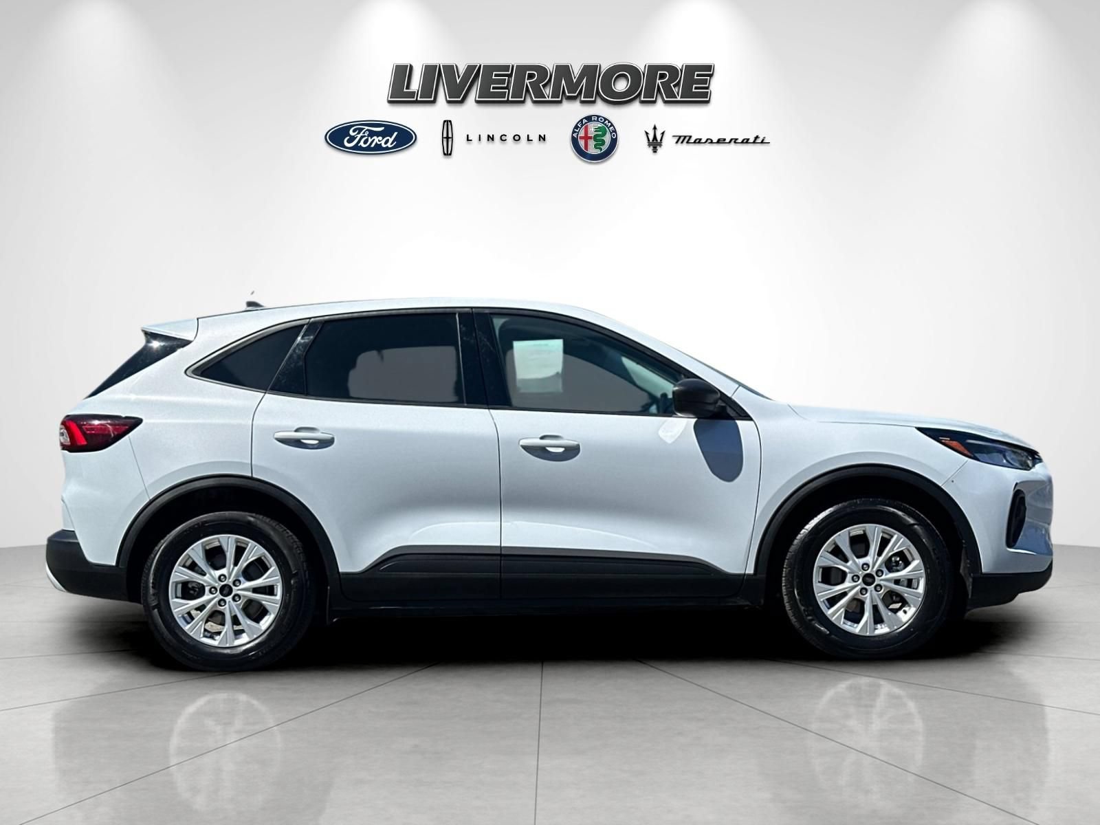 Certified 2025 Ford Escape Active FWD image 2