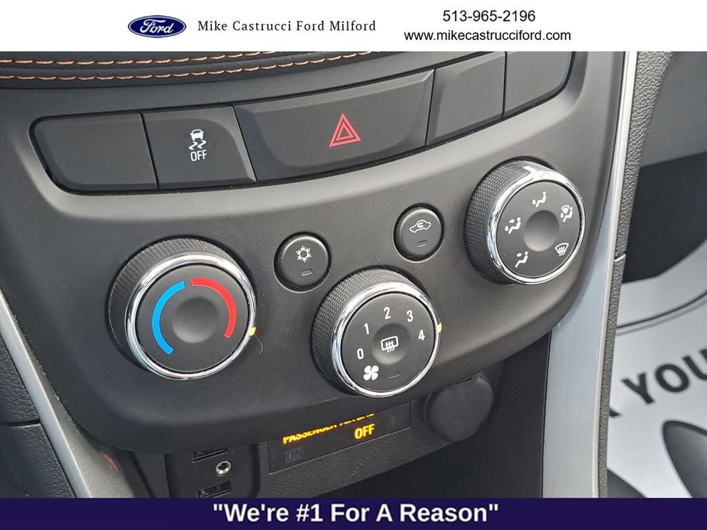 Used 2022 Chevrolet Trax LS w/ Tint and Cruise Package image 17