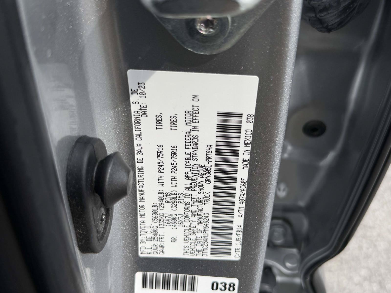Used 2023 Toyota Tacoma SR AWD/4WD image 33