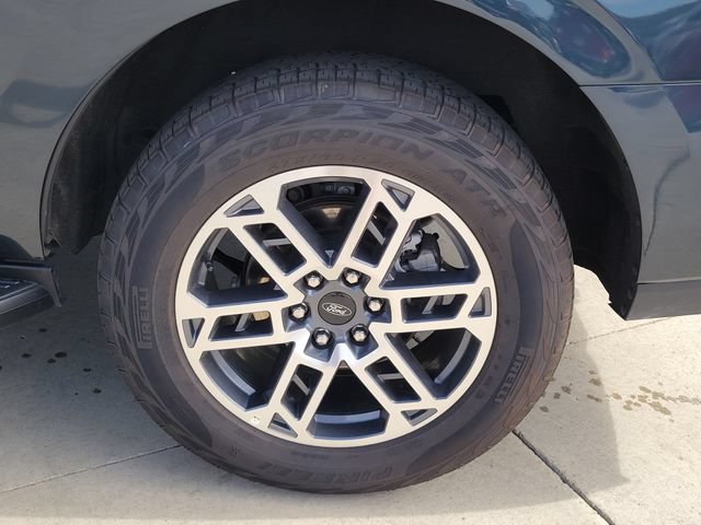 Certified 2025 Ford Expedition Active AWD/4WD image 15