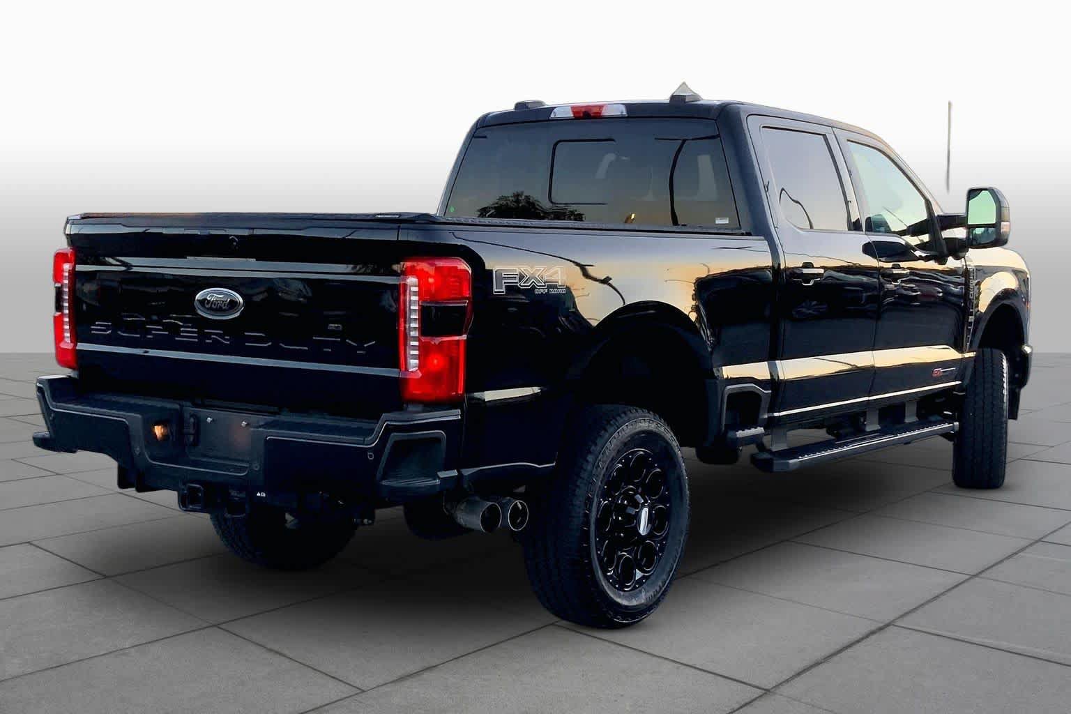 Certified 2024 Ford F250 Lariat w/ Lariat Ultimate Package AWD/4WD image 12