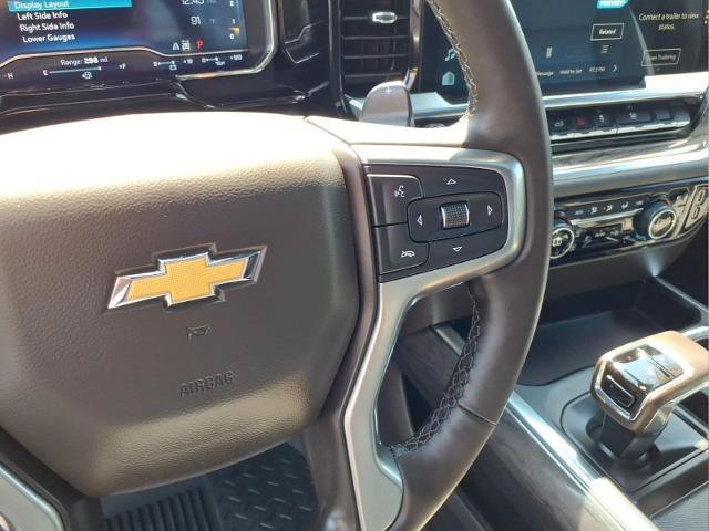 Used 2025 Chevrolet Silverado 1500 LTZ w/ LTZ Premium Package AWD/4WD image 25
