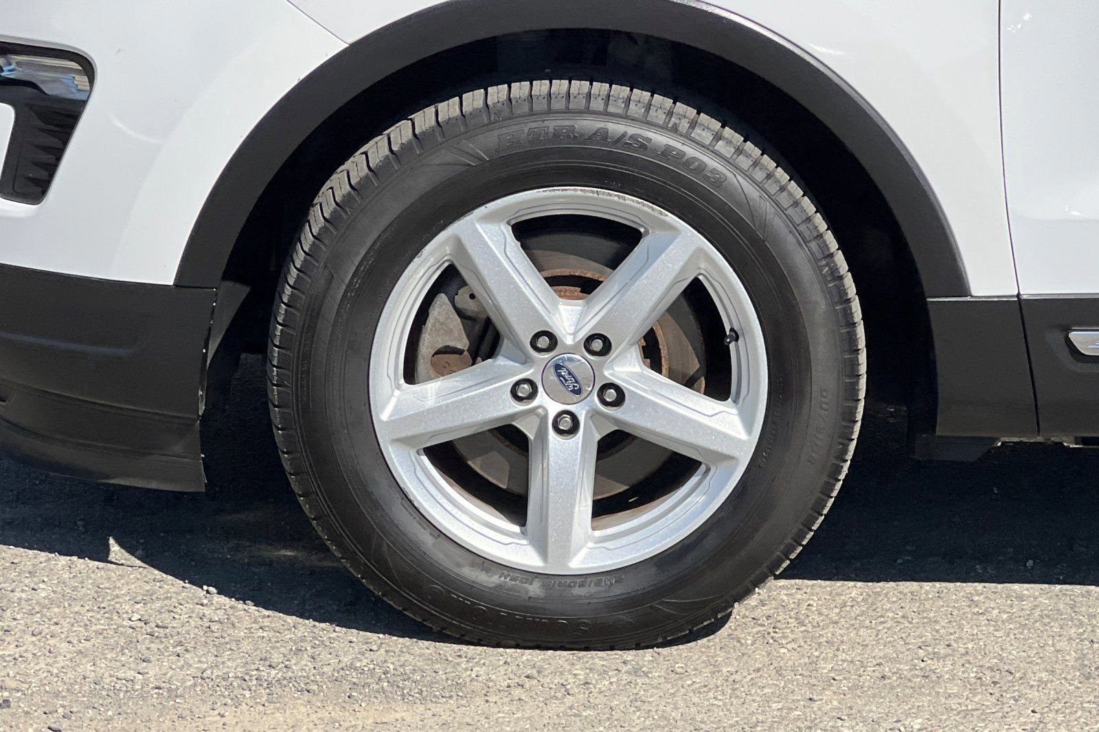 Certified 2019 Ford Explorer XLT w/ Equipment Group 201A image 27