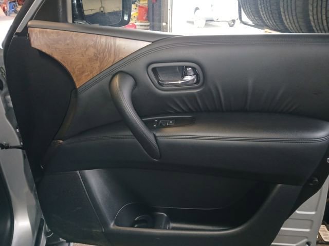 Used 2024 Nissan Armada SL w/ Captain's Chairs Package image 50