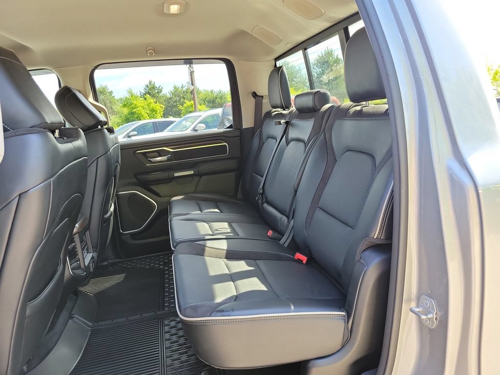 Used 2022 RAM 1500 Laramie AWD/4WD image 30