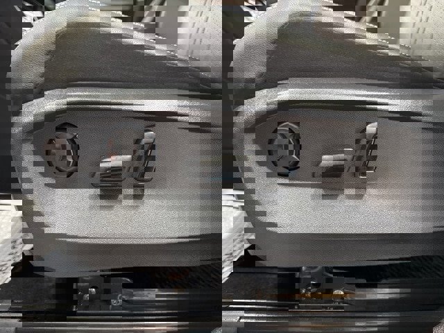 Used 2024 Volkswagen Tiguan SE image 24