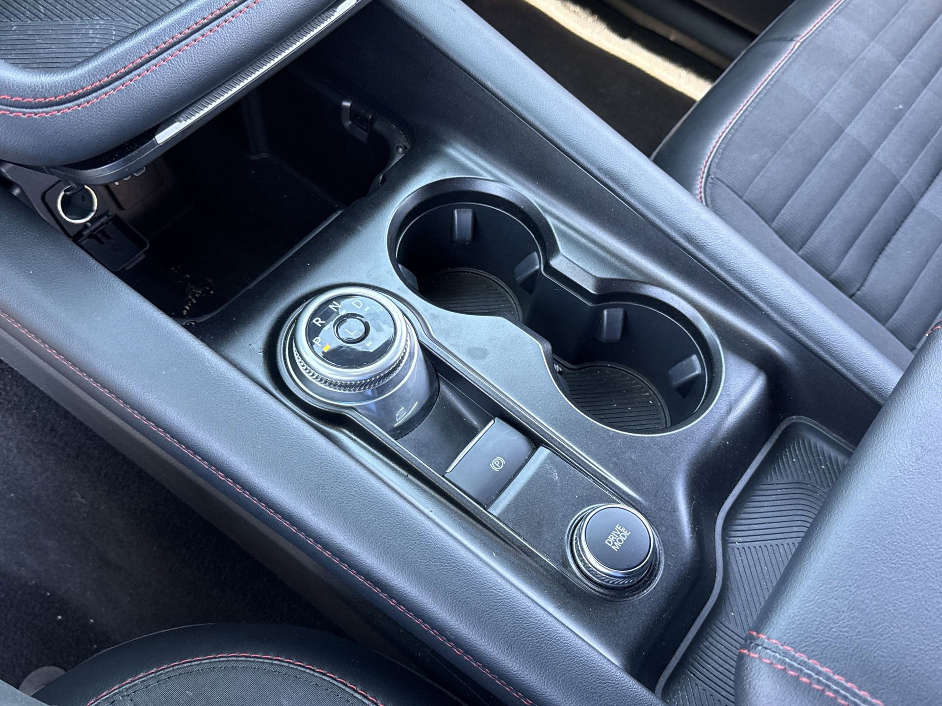 Certified 2025 Ford Explorer ST-Line w/ ST-Line Street Pack image 5