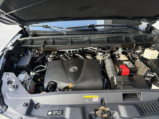 Used 2020 Toyota Highlander L AWD/4WD image 4