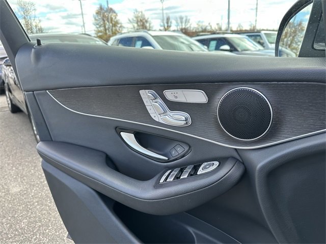 Used 2020 Mercedes-Benz GLC 300 4MATIC image 32