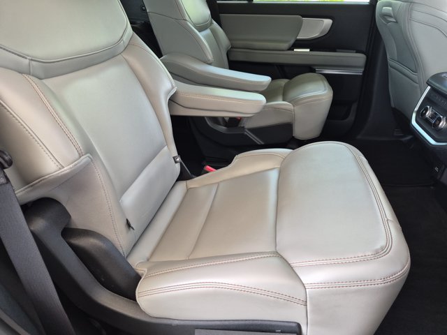 Certified 2025 Ford Expedition Active RWD image 35