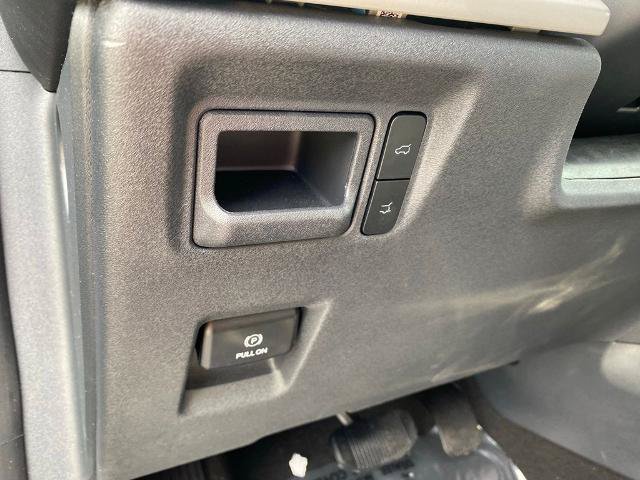Certified 2025 Ford Expedition Active RWD image 17