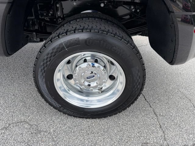 Certified 2025 Ford F450 Lariat w/ FX4 Off-Road Package AWD/4WD image 10
