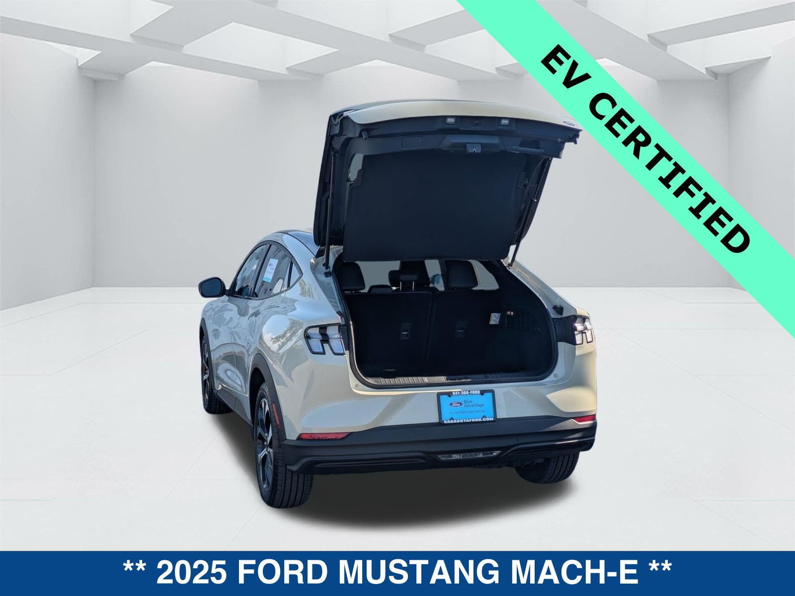 Certified 2025 Ford Mustang Mach-E Select RWD image 13